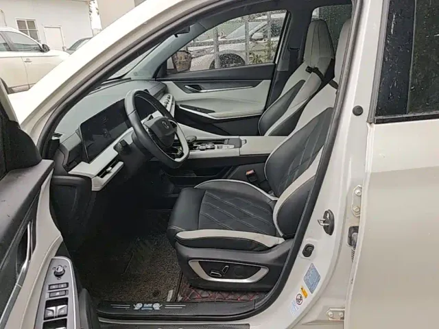 Changan CS75 Plus — Фото автомобиля 14