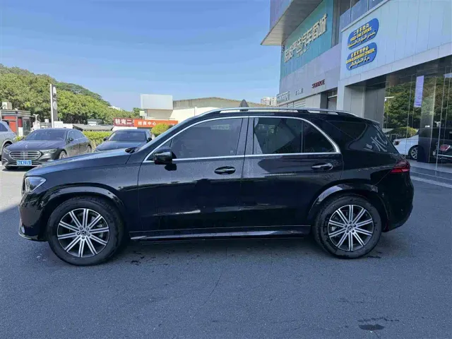 Mercedes-Benz GLE-Class — Фото автомобиля 3