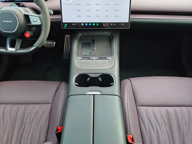 Xiaomi SU7 — Фото автомобиля 18