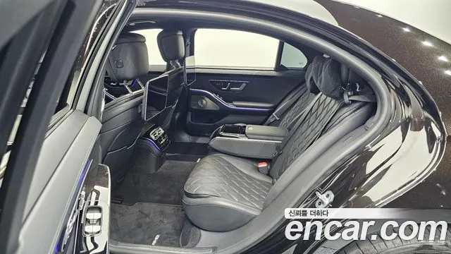 Mercedes-Benz S-Class — Фото автомобиля 19