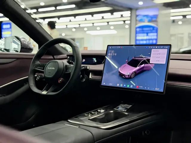 Xiaomi SU7 — Фото автомобиля 12