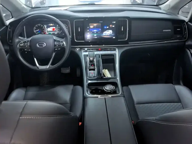 GAC Trumpchi M8 — Фото автомобиля 5
