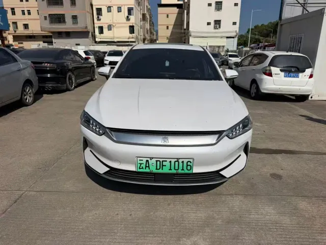 Фотография автомобиля — BYD Qin PLUS