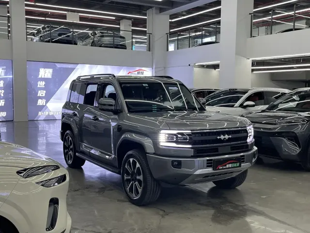 BYD FangChengBao Leopard 5 — Фото автомобиля 5
