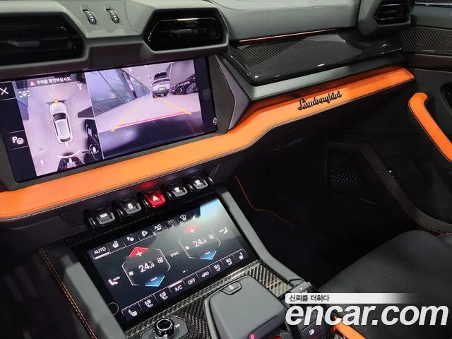 Lamborghini Urus — Фото автомобиля 16