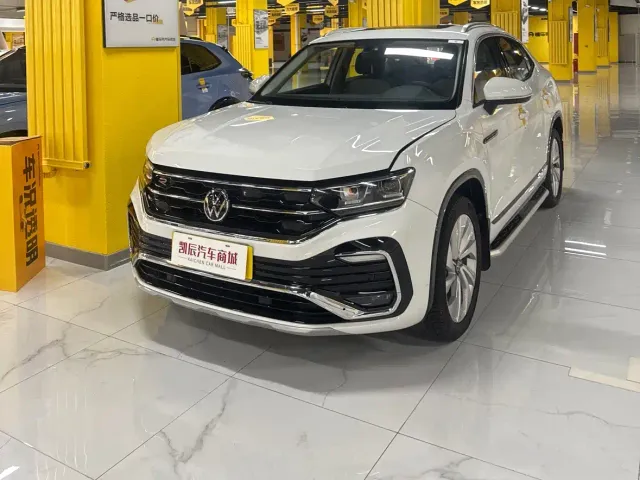 Фотография автомобиля — Volkswagen Tayron X