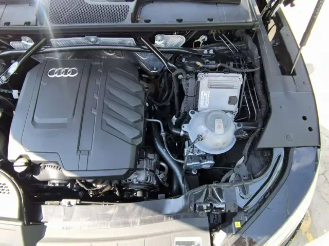 Audi Q5L — Фото автомобиля 10