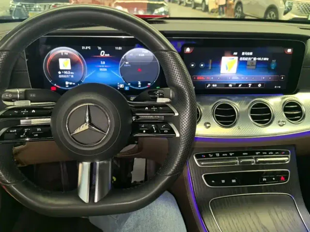 Mercedes-Benz E-Class — Фото автомобиля 9