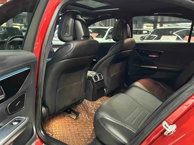 Mercedes-Benz C-Class — Фото автомобиля 6
