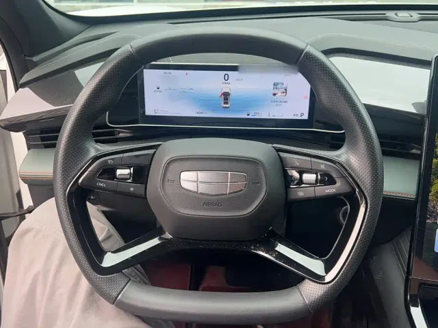 Geely Boyue — Фото автомобиля 3