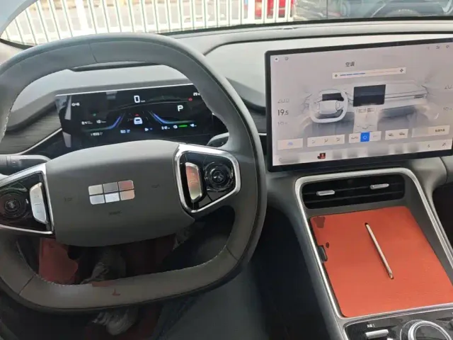 Geely Galaxy L6 — Фото автомобиля 9