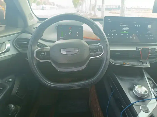 Geely Geometry A — Фото автомобиля 2