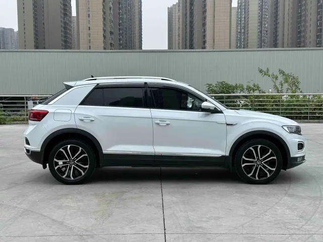 Volkswagen T-Roc — Фото автомобиля 8