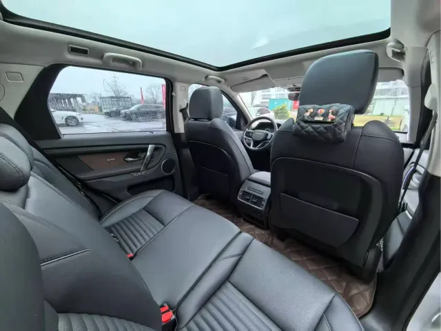 Land Rover Discovery Sport — Фото автомобиля 9