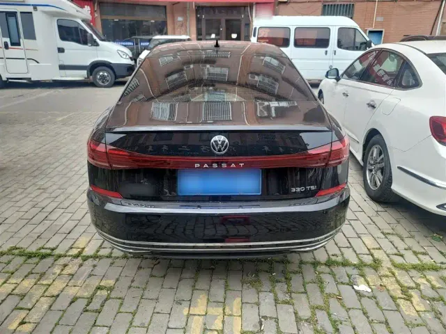 Volkswagen Passat — Фото автомобиля 5