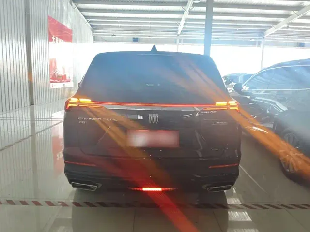 Buick Envision Plus — Фото автомобиля 5