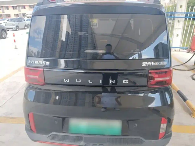 Wuling Hongguang Mini EV — Фото автомобиля 5