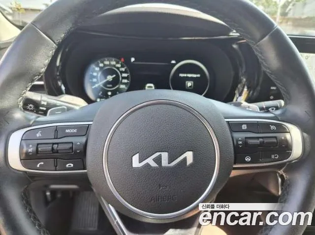 Kia K5 — Фото автомобиля 4