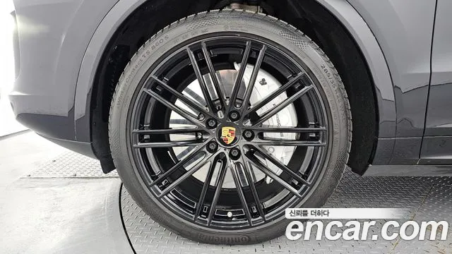Porsche Cayenne PO536 — Фото автомобиля 5