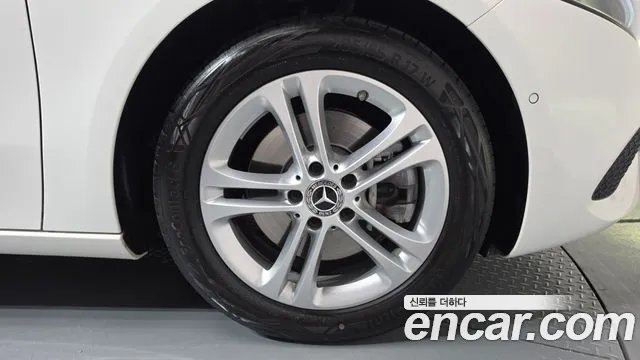 Mercedes-Benz A-Class — Фото автомобиля 21