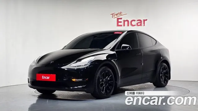 Фотография автомобиля — Tesla Model Y