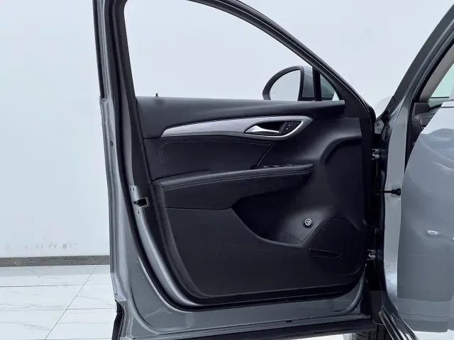 Buick Envision S — Фото автомобиля 21