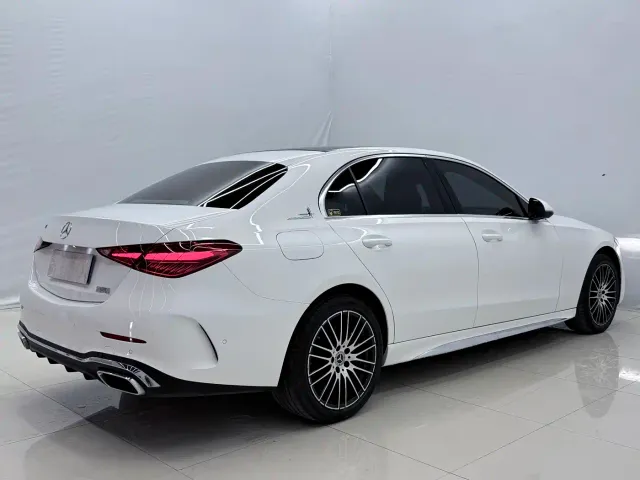 Mercedes-Benz C-Class — Фото автомобиля 12
