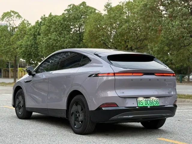 Xpeng G6 — Фото автомобиля 9
