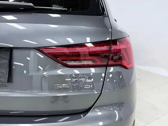 Audi Q3 — Фото автомобиля 9
