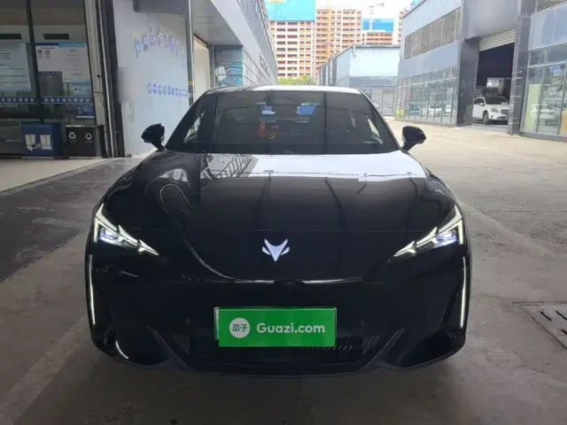 Arcfox Alpha S5 — Фото автомобиля 2