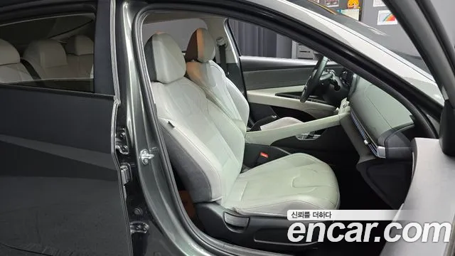 Hyundai AVANTE Avante (CN7) — Фото автомобиля 11