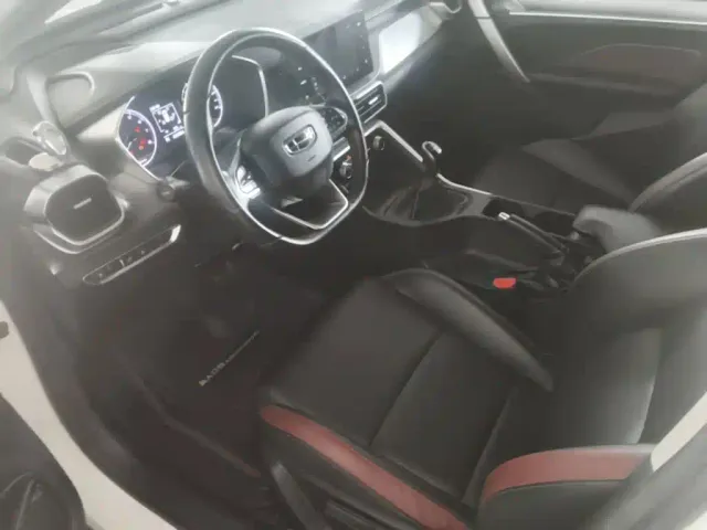 Geely Binyue — Фото автомобиля 15