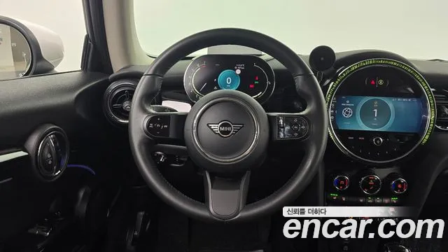 MINI Cooper — Фото автомобиля 18