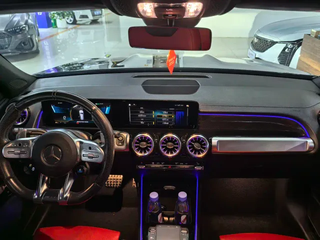Mercedes-Benz GLB AMG — Фото автомобиля 10