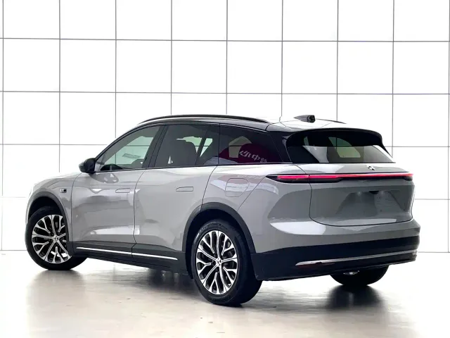 Nio ES6 — Фото автомобиля 21