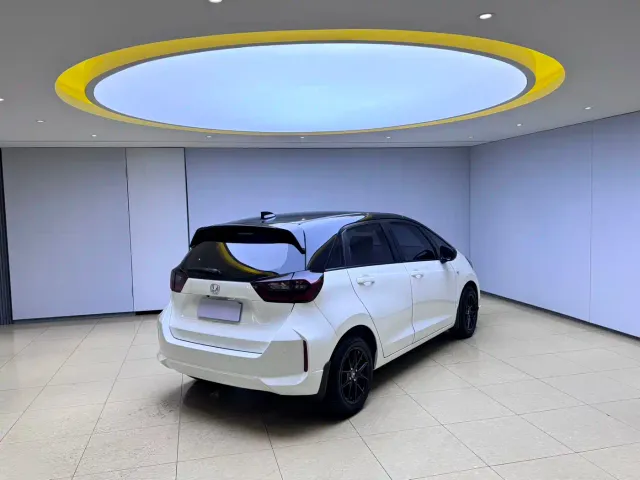 Honda Fit — Фото автомобиля 6