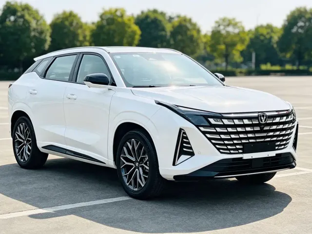 Changan Changan UNI-Z 2025 1.5T Premium — Фото автомобиля 7