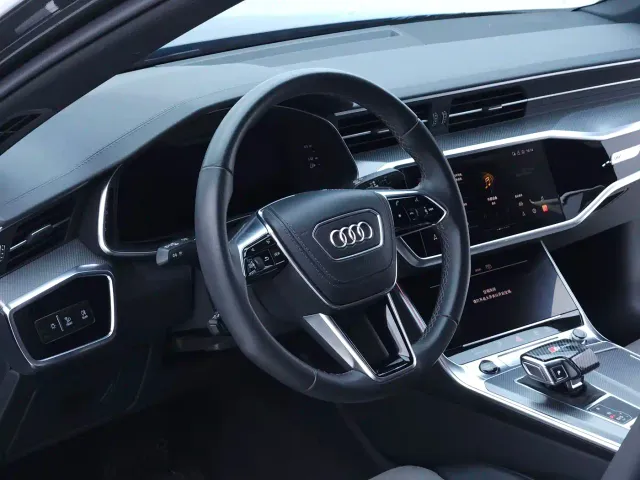 Audi A6L — Фото автомобиля 15