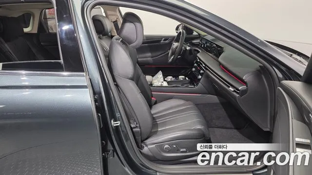 Genesis G80 Бензин 3.5 турбо AWD — Фото автомобиля 12