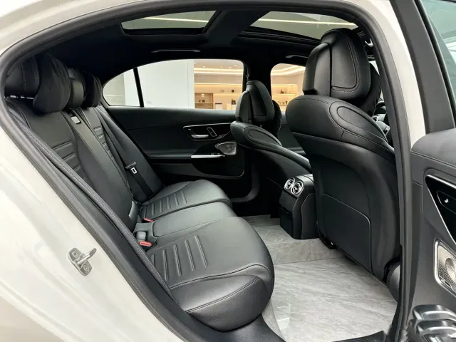 Mercedes-Benz C-Class — Фото автомобиля 8