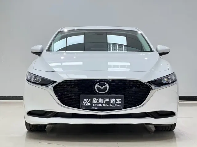 Mazda Axela — Фото автомобиля 2