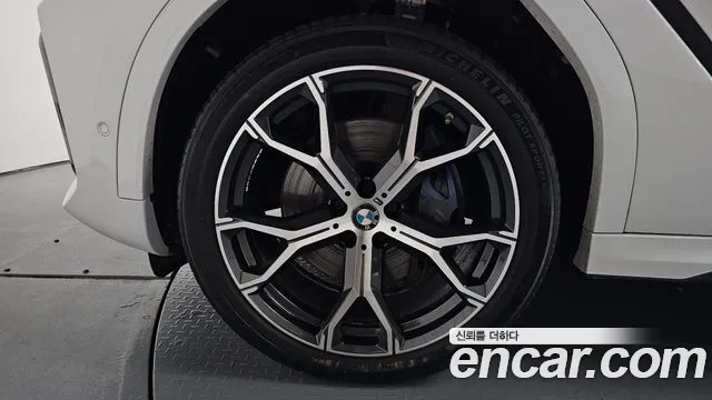 BMW X6 — Фото автомобиля 3