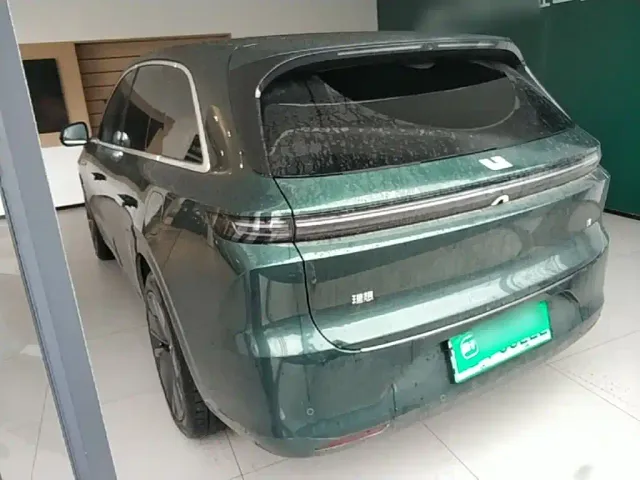 Li Auto L6 — Фото автомобиля 4