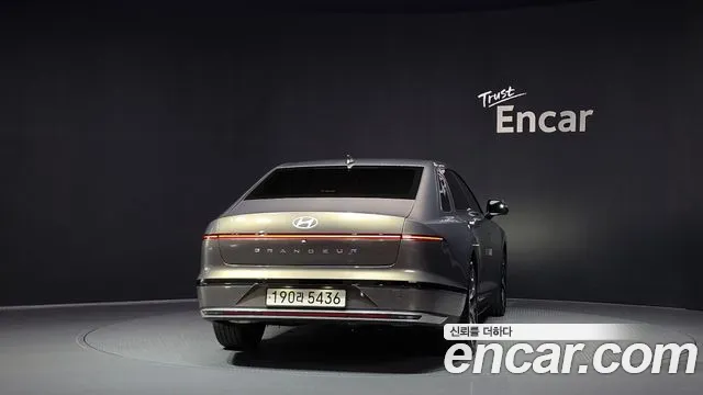 Hyundai Grandeur GN7 — Фото автомобиля 4