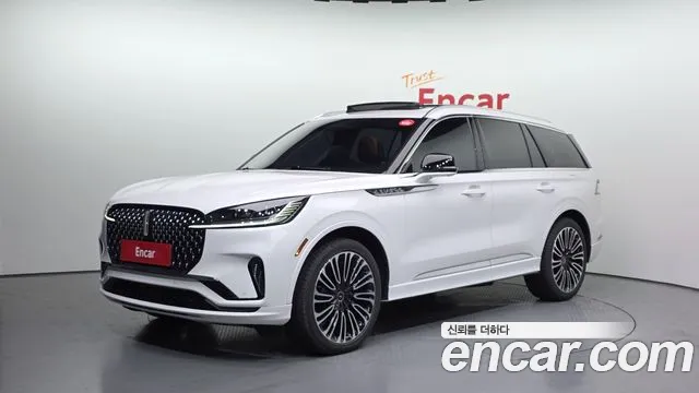 Фотография автомобиля — Lincoln Aviator