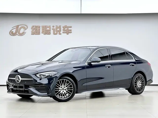 Фотография автомобиля — Mercedes-Benz C-Class