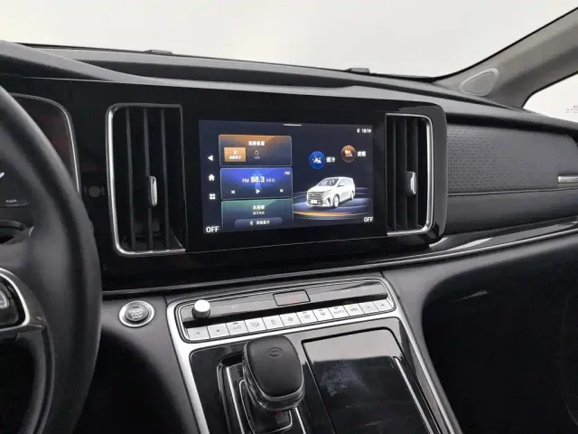 GAC Trumpchi M8 — Фото автомобиля 12