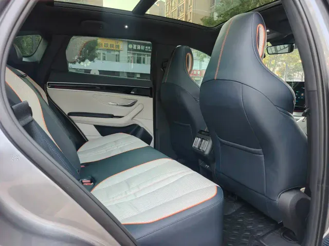 BYD Song PLUS — Фото автомобиля 6