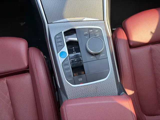 BMW i3 — Фото автомобиля 10