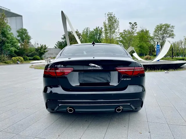 Jaguar XEL — Фото автомобиля 17